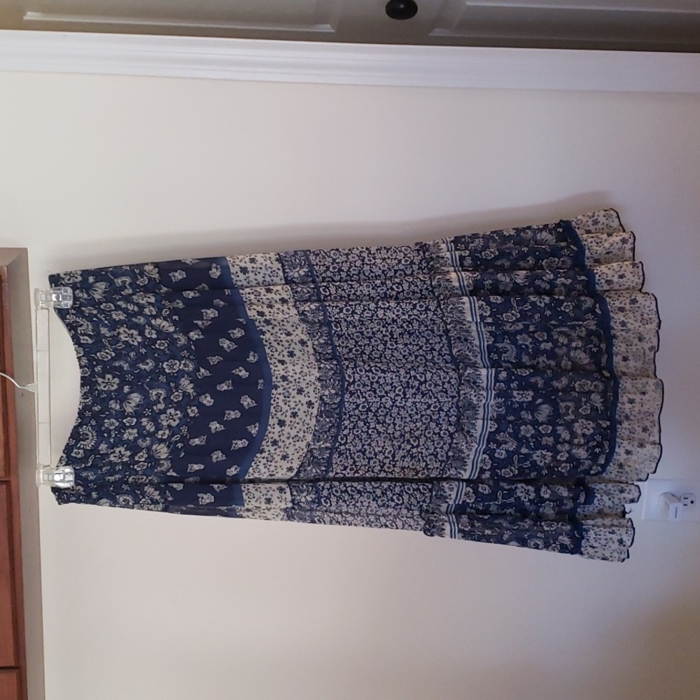 Floral Navy blue skirt